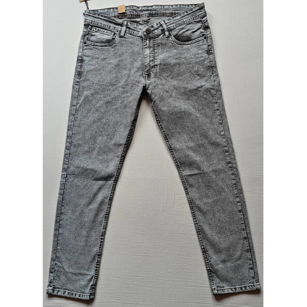 Generic Men's Cotton Blended Solid Tapered Jeans (Grey)