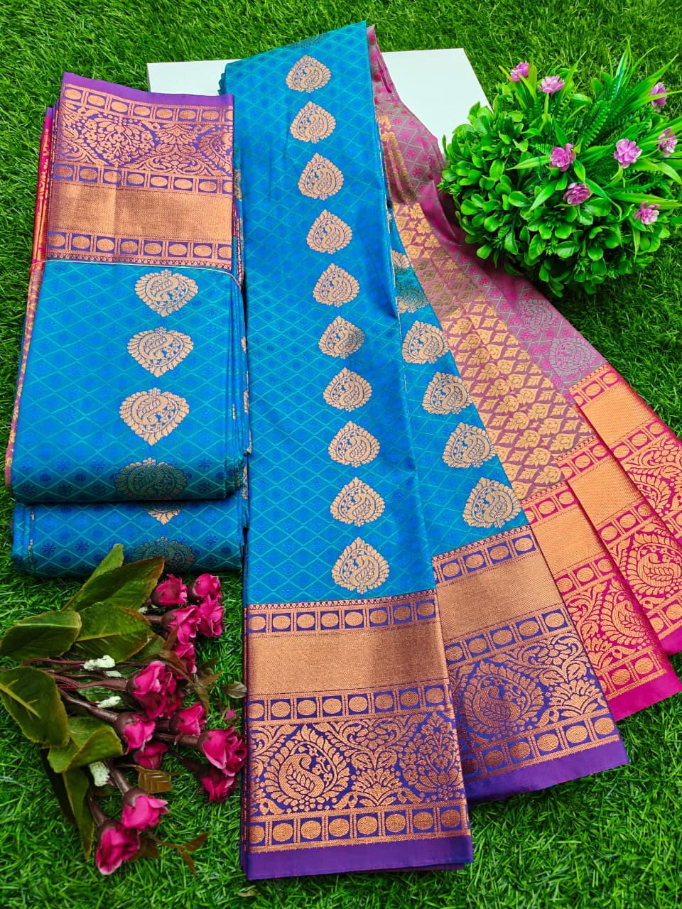 Vaira Oosi Saree BM025