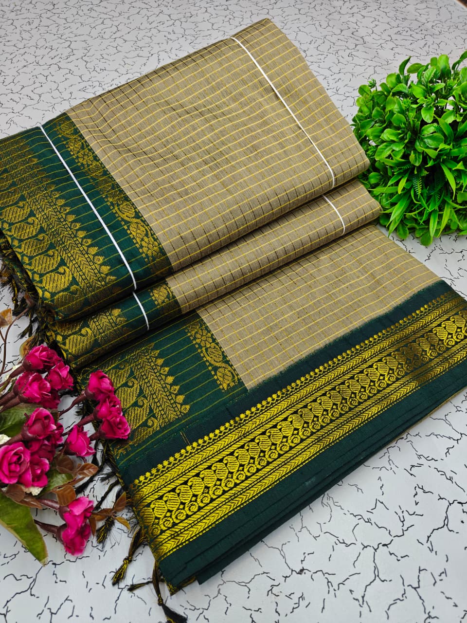 Kalyani Cotton Checked Saree BM039