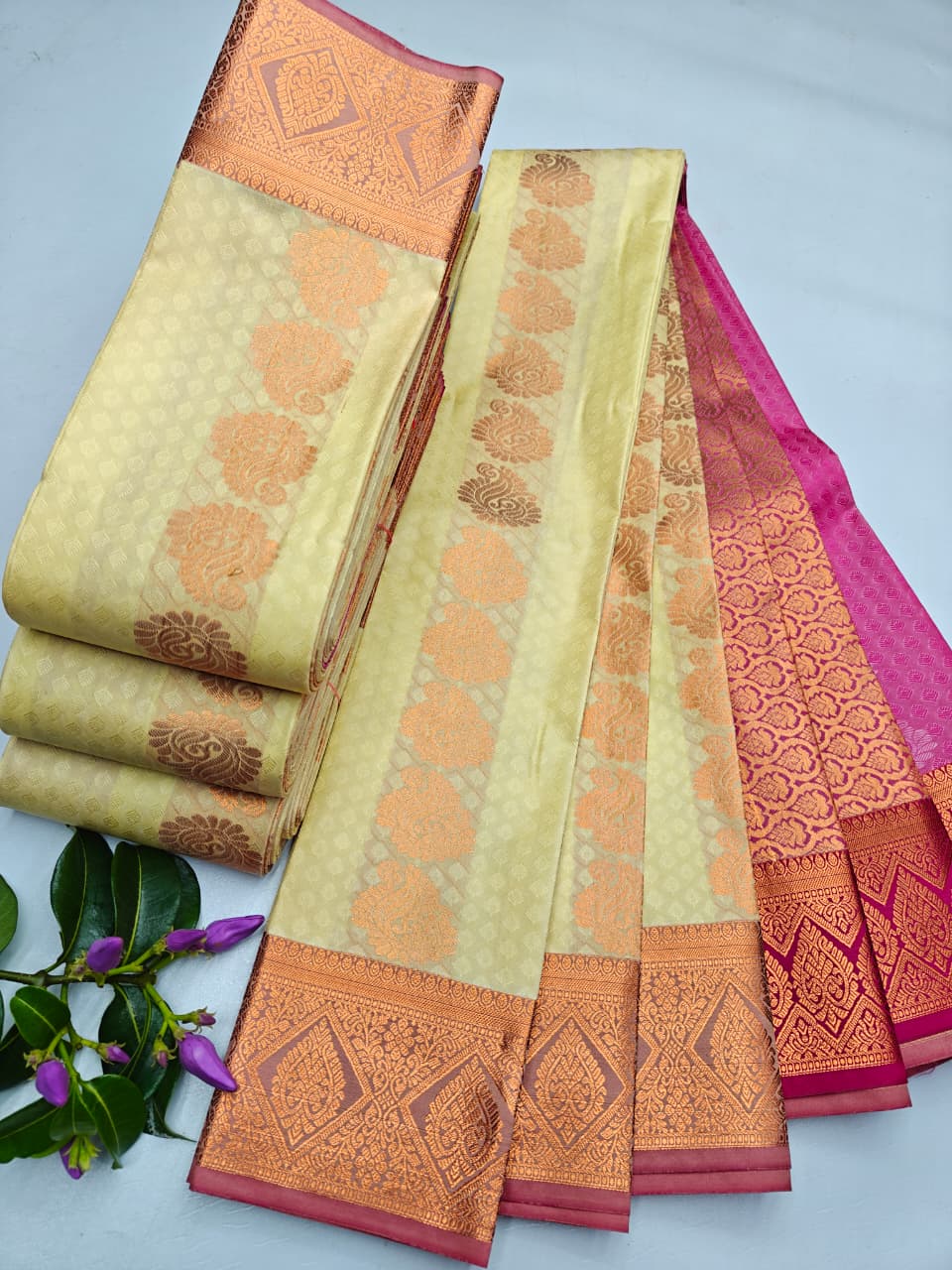 Embose  Saree'S,  Contrast Pallu & Blouse EM006